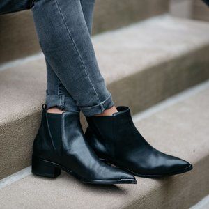 Marc Fisher YALE POINTY TOE CHELSEA BOOTIE  Size 6.5M